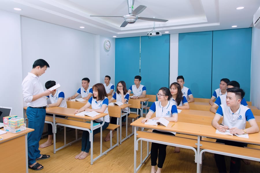 Lớp học tiếng Nhật giáo dục định hướng đi lao động tại Nhật Bản